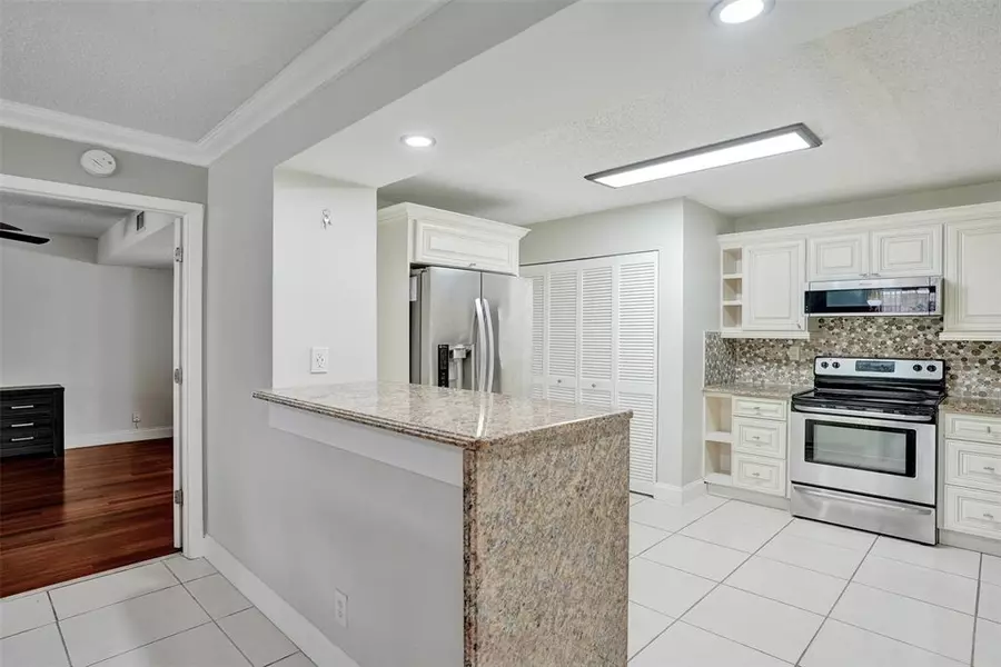 12215 Royal Palm Blvd #4Q, Coral Springs, FL 33065