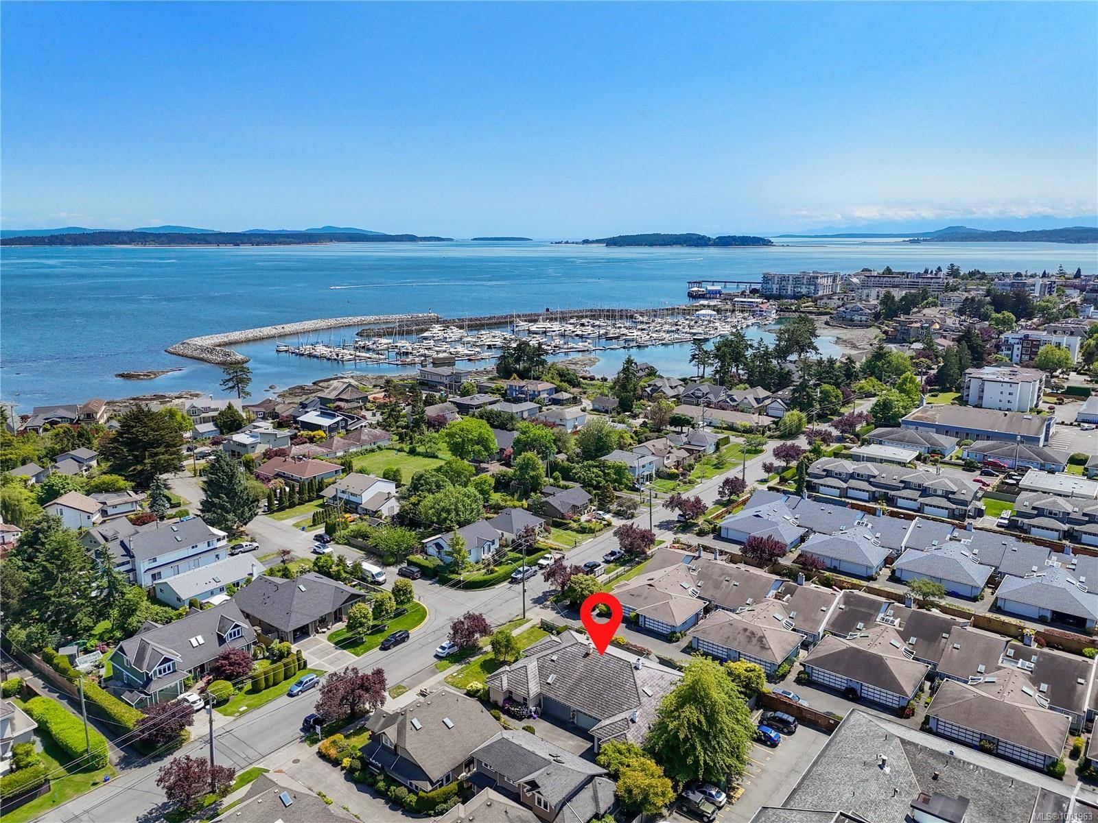 Sidney, BC V8L 3B3,10126 Third St