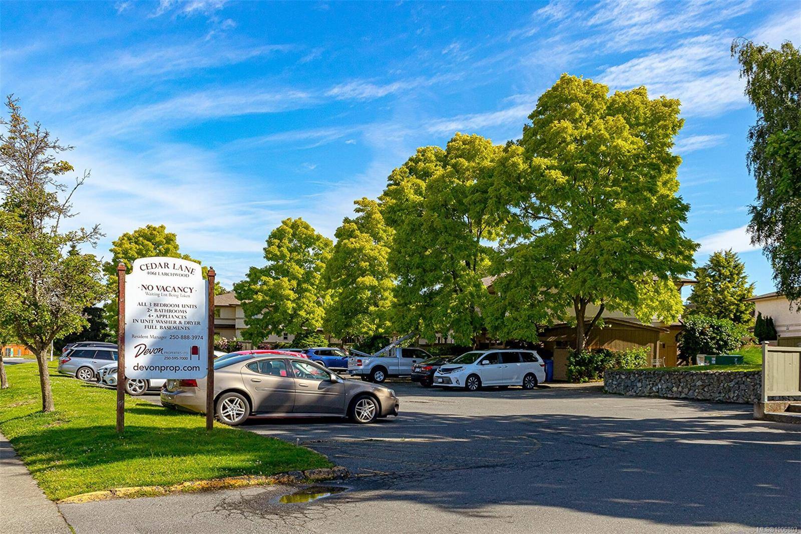4061 Larchwood Dr #42, Saanich, BC V8N 4P1
