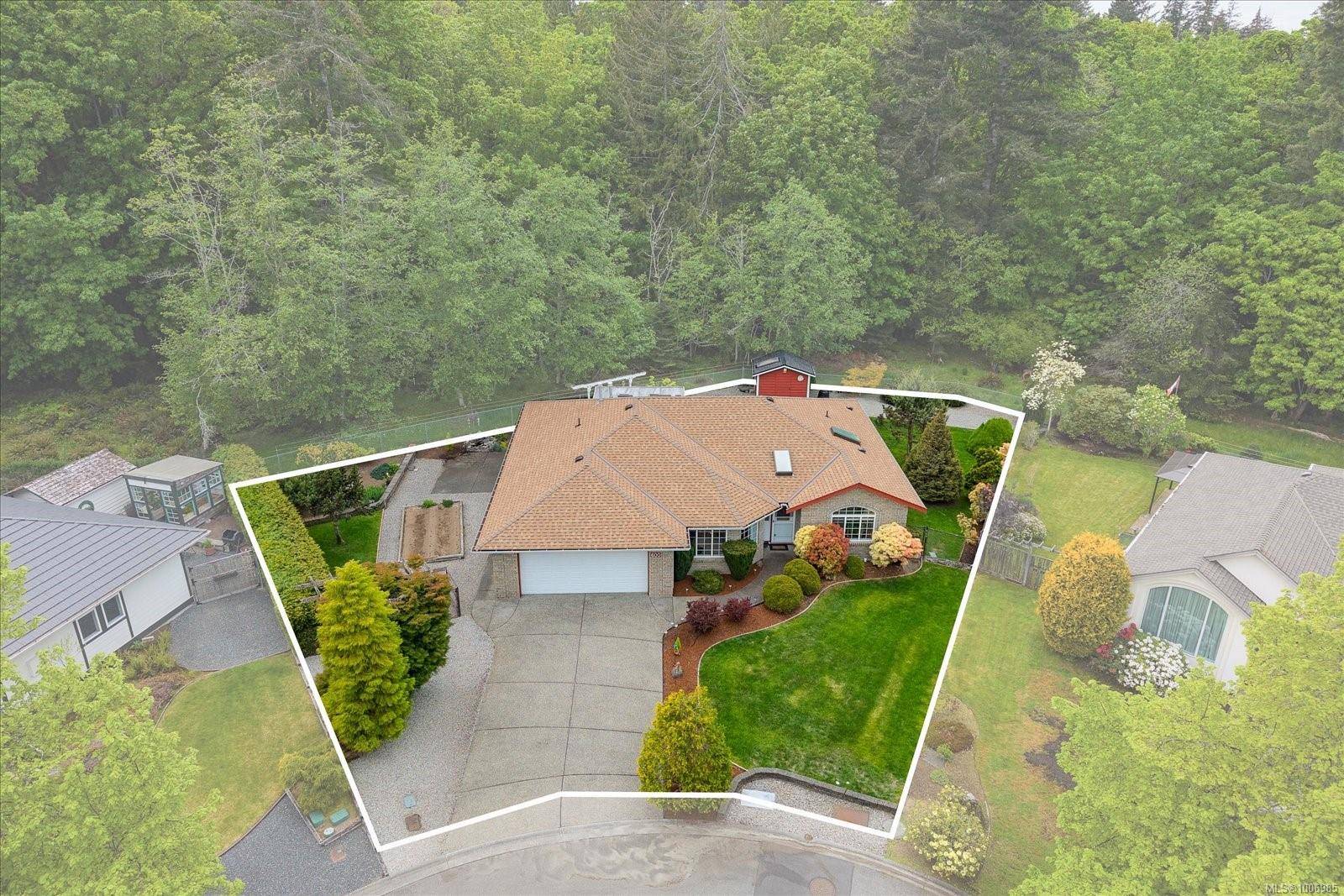 Qualicum Beach, BC V9K 2S1,600 Hickory Pl