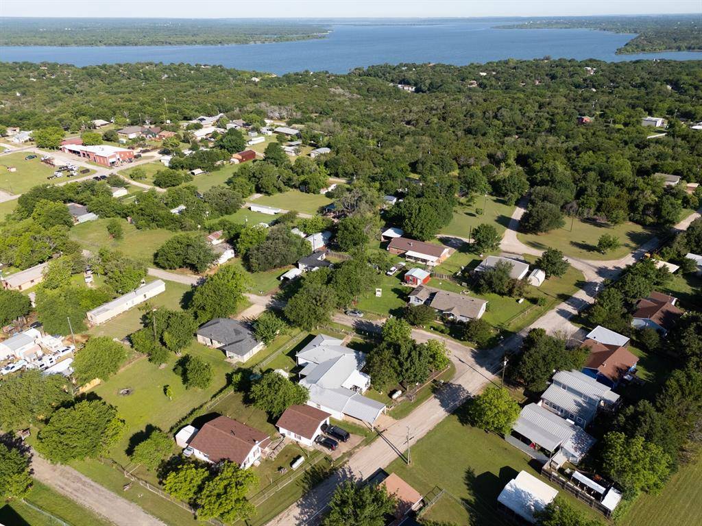 Whitney, TX 76692,134 Daisy Lane