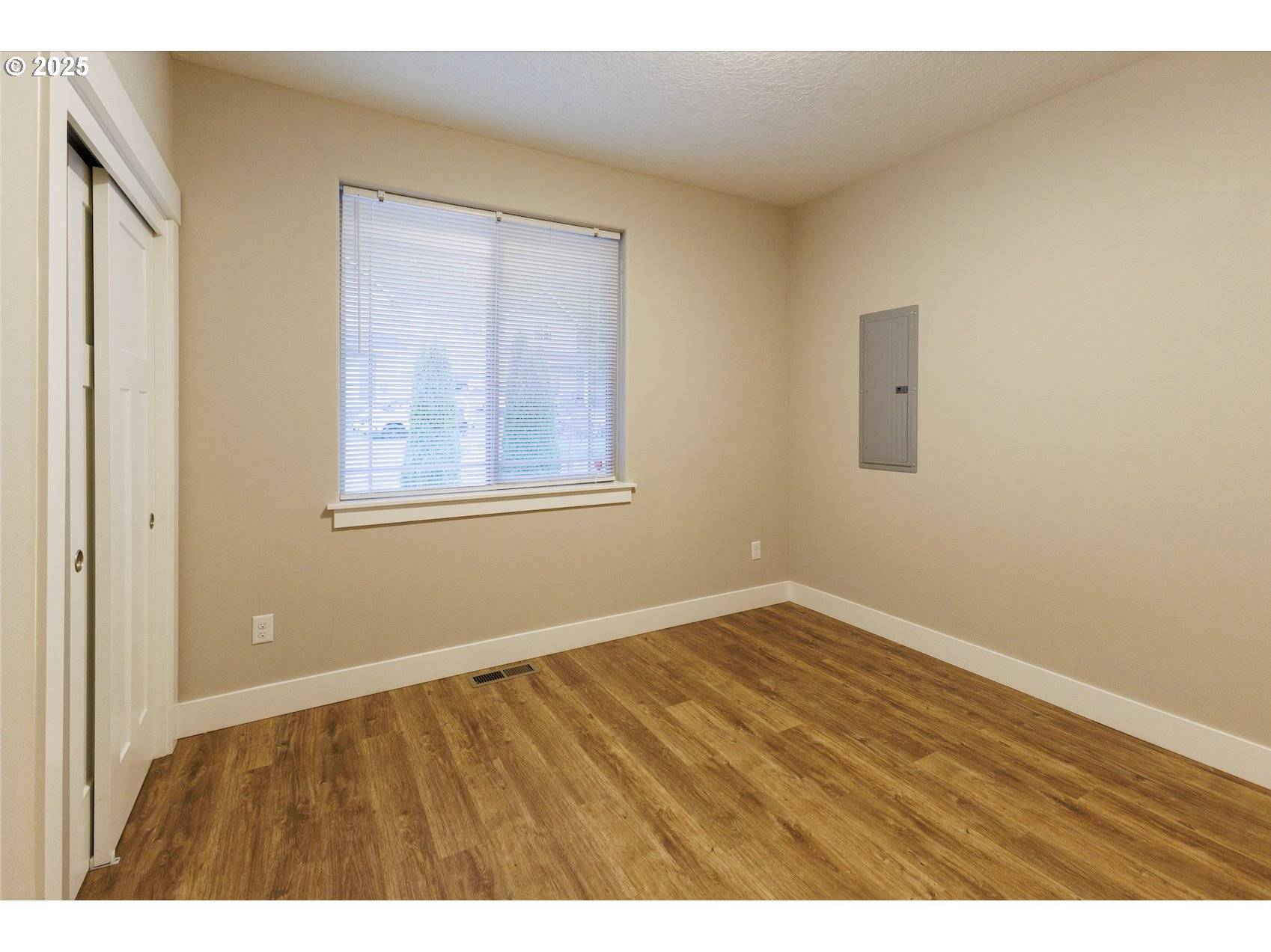Salem, OR 97304,1032 /1030 NW ARTHUR WAY