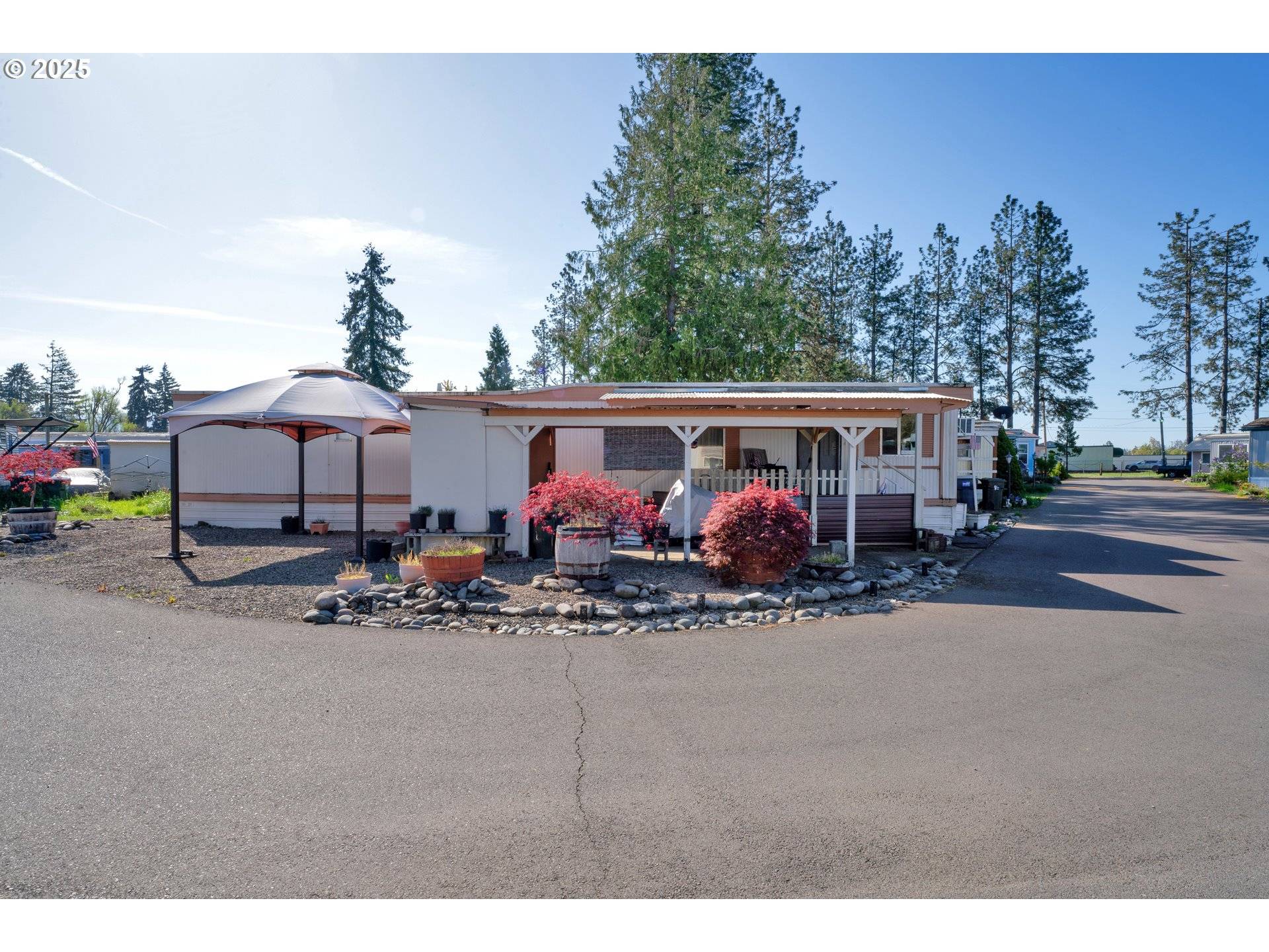 Creswell, OR 97426,400 N MILL ST ##11