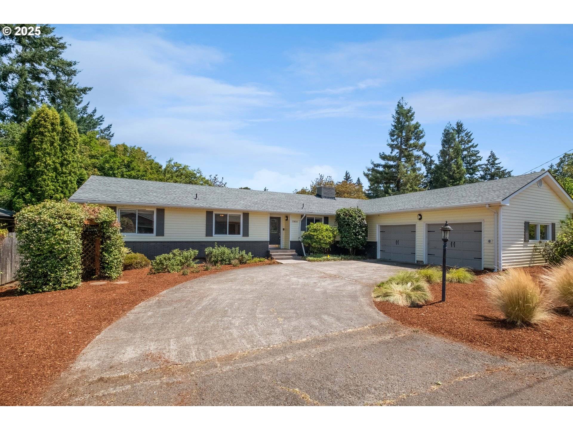 2020 Crozer ST NW, Salem, OR 97304