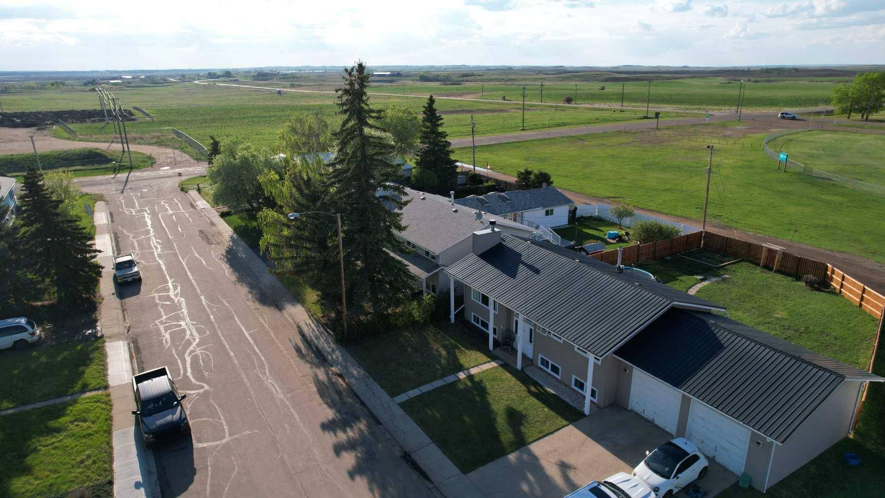 Hanna, AB T0J1P0,602 9 ave w