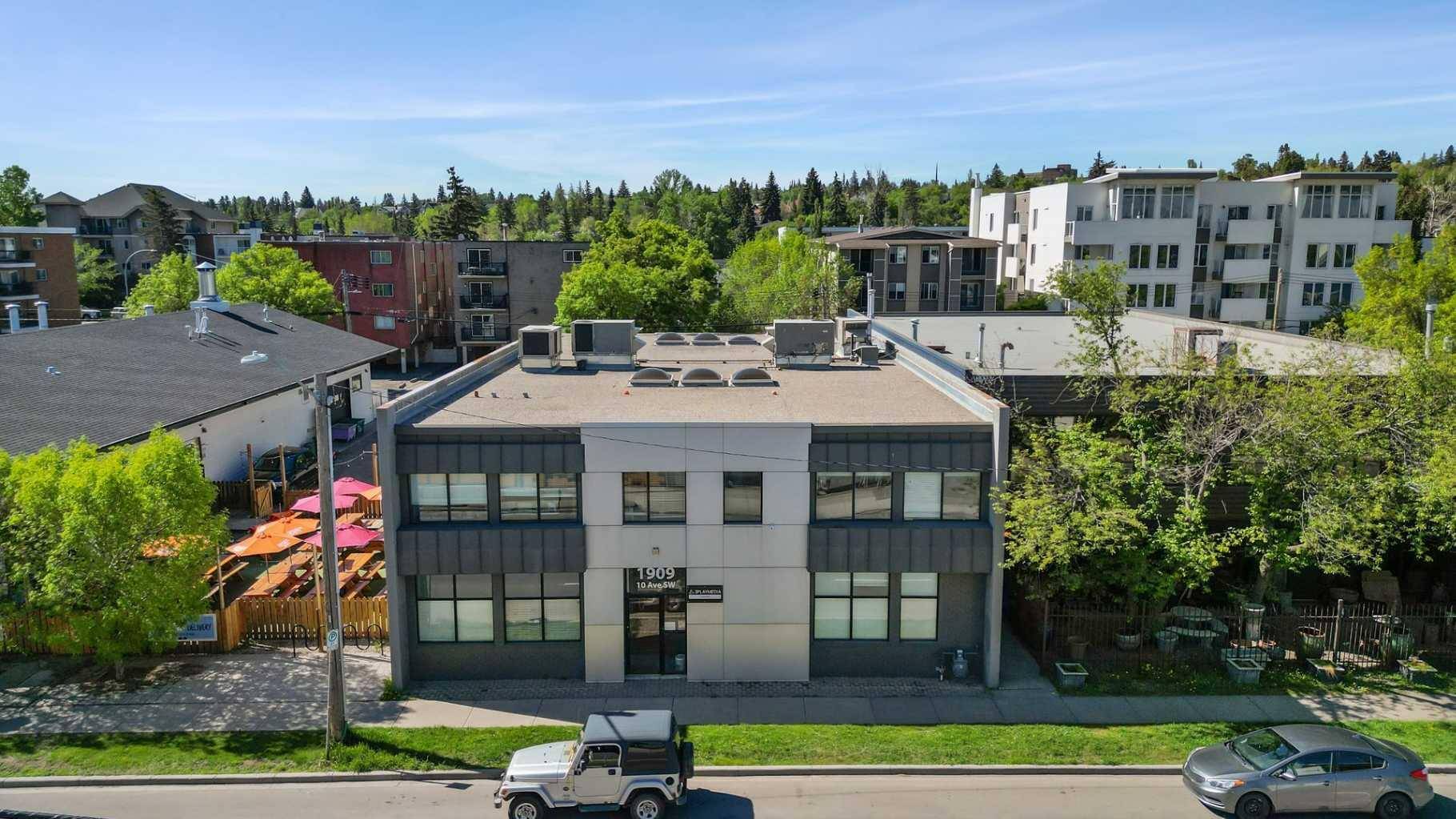 Calgary, AB T3C 0K3,1909 10 AVE Southwest