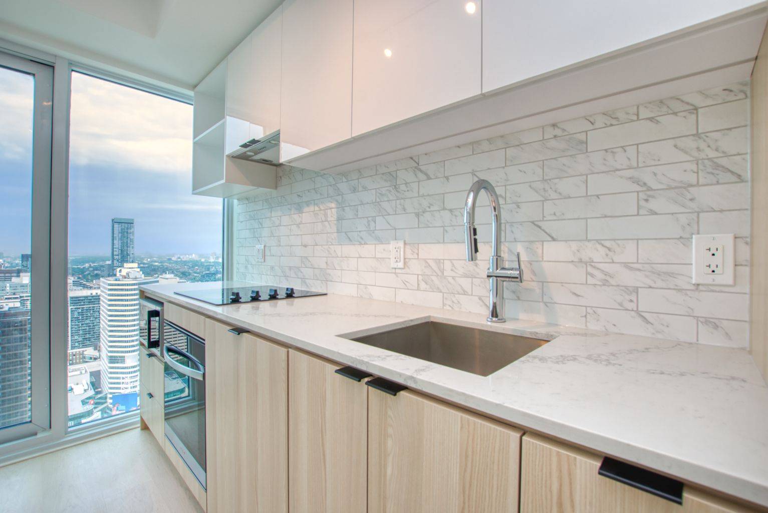 252 Church ST #5202, Toronto C08, ON M5B 0E6