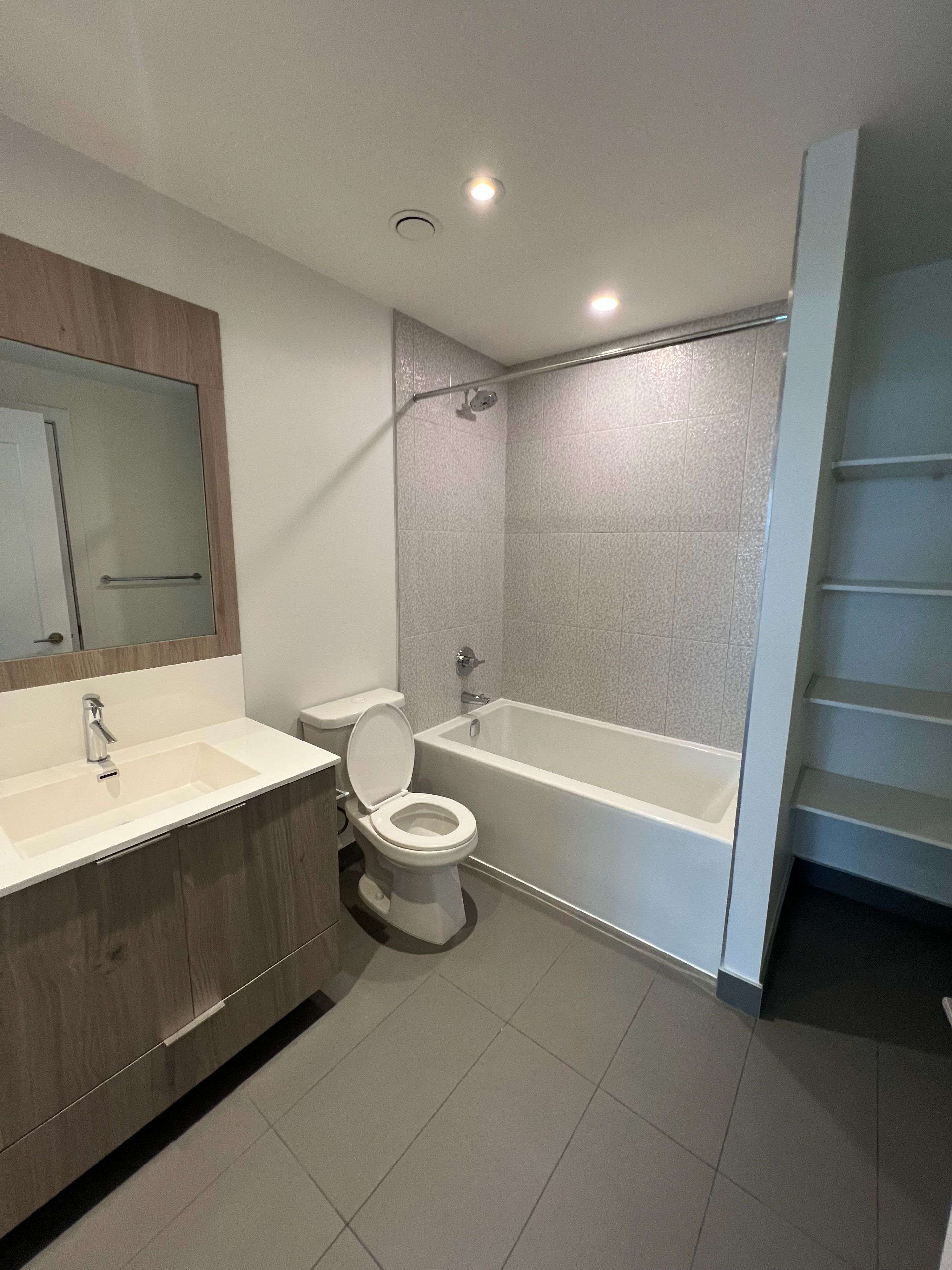 Toronto C15, ON M2J 0H6,25 Adra Grado WAY #360