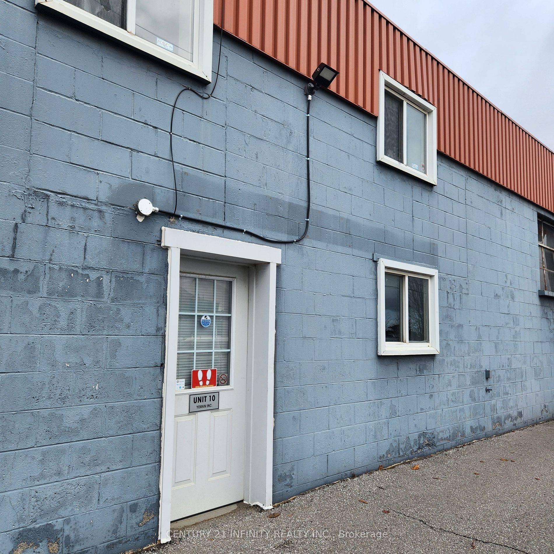 Oshawa, ON L1H 7N9,1019 Nelson ST #10