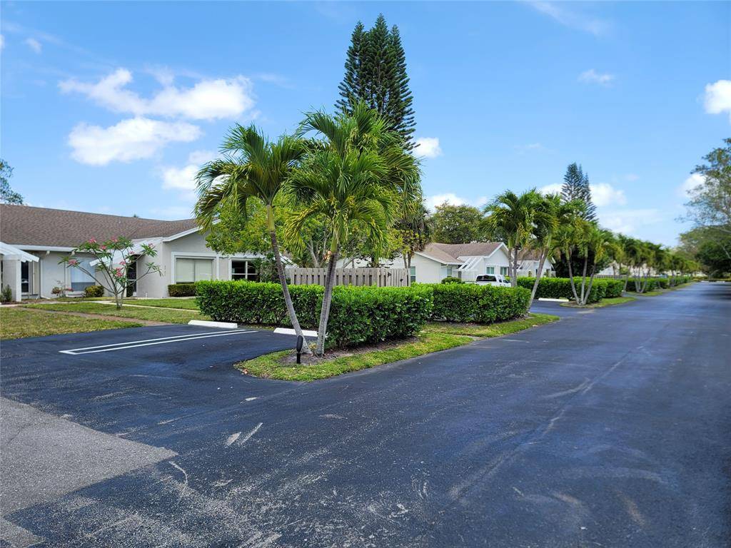 Delray Beach, FL 33445,2725 Zorno Way #2725