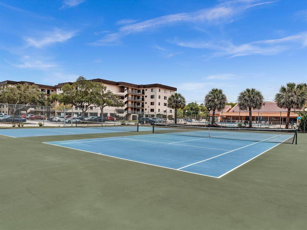 North Lauderdale, FL 33068,8010 Hampton Blvd #403