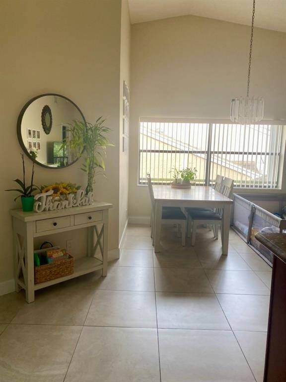 Coral Springs, FL 33071,9609 Riverside Dr #6