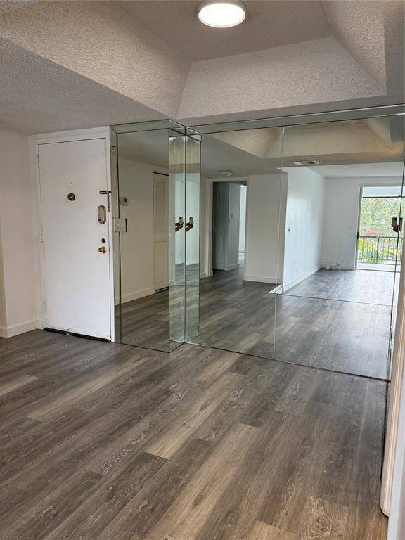 Lauderhill, FL 33319,3690 Inverrary Dr #3I
