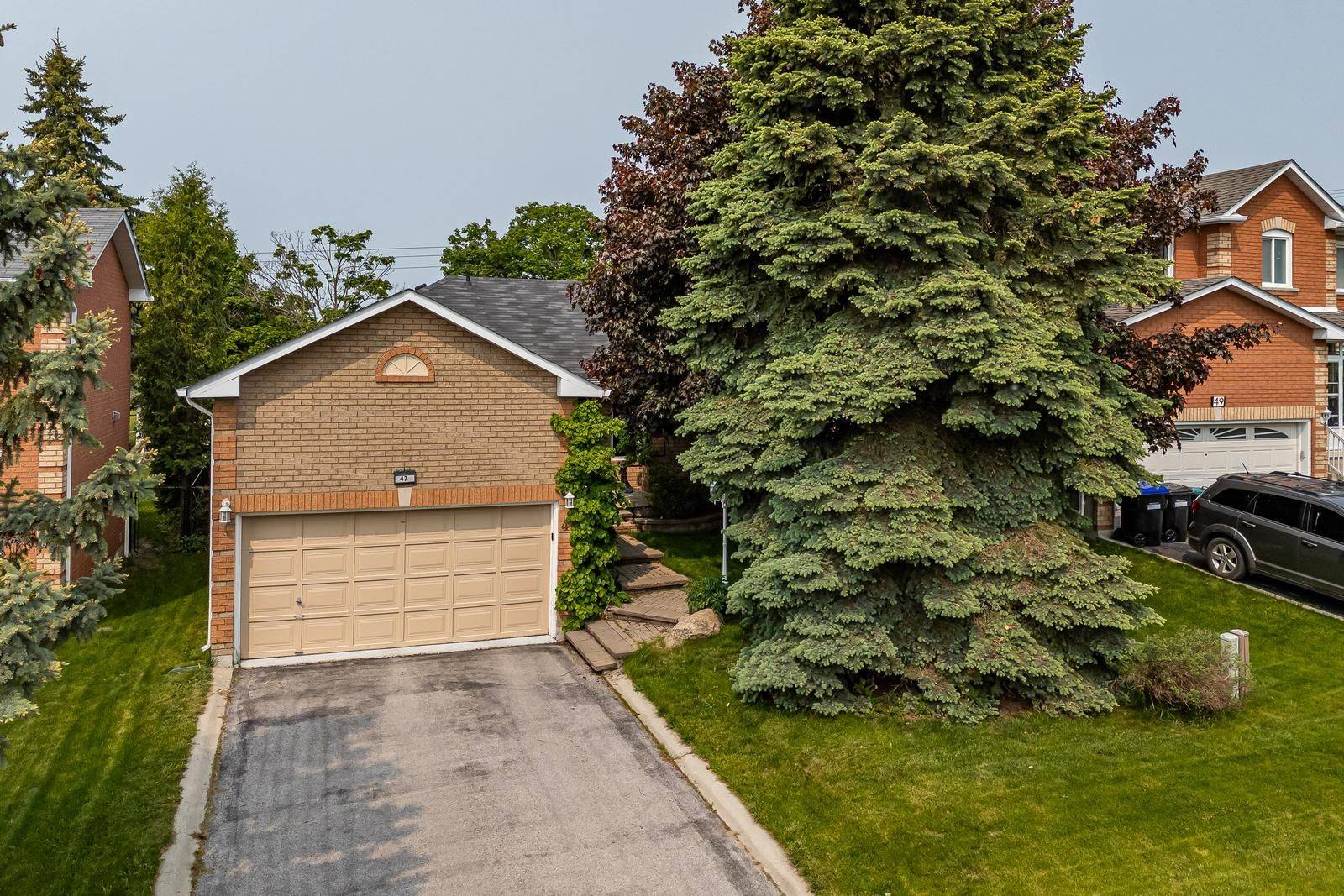 Bradford West Gwillimbury, ON L3Z 2Y2,47 Mills CT