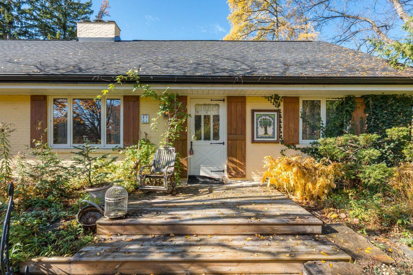 Markham, ON L6B 1A8,17 Rouge River CIR