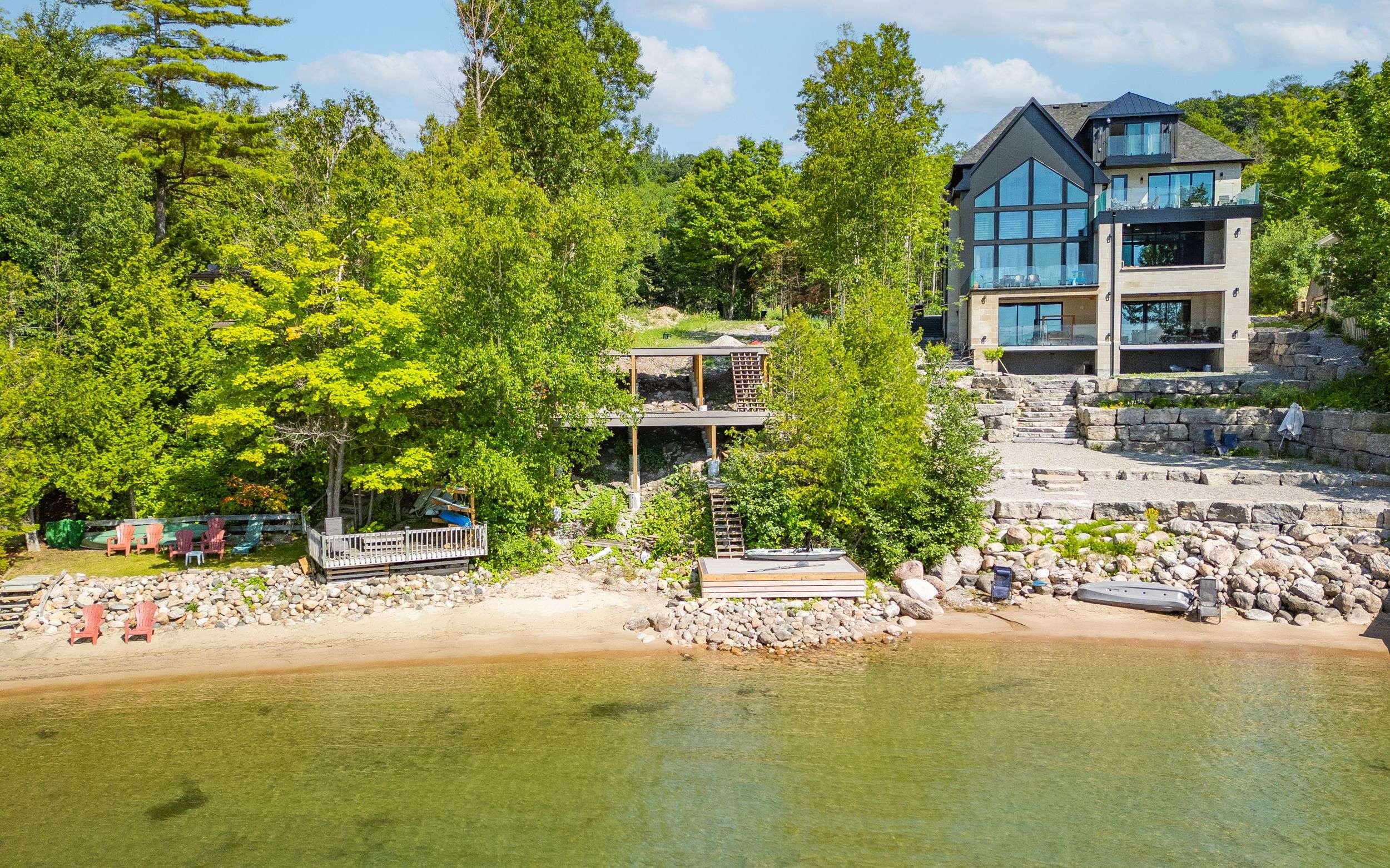 Tiny, ON L9M 0M5,466 Silver Birch DR