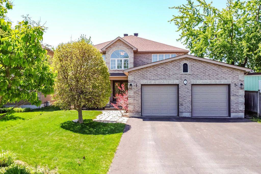 5 Newberry CT, Barrie, ON L4N 0M9