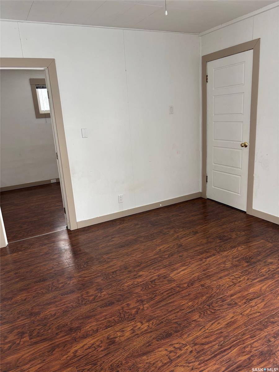 Moose Jaw, SK S6H 5A6,120 Iroquois STREET W