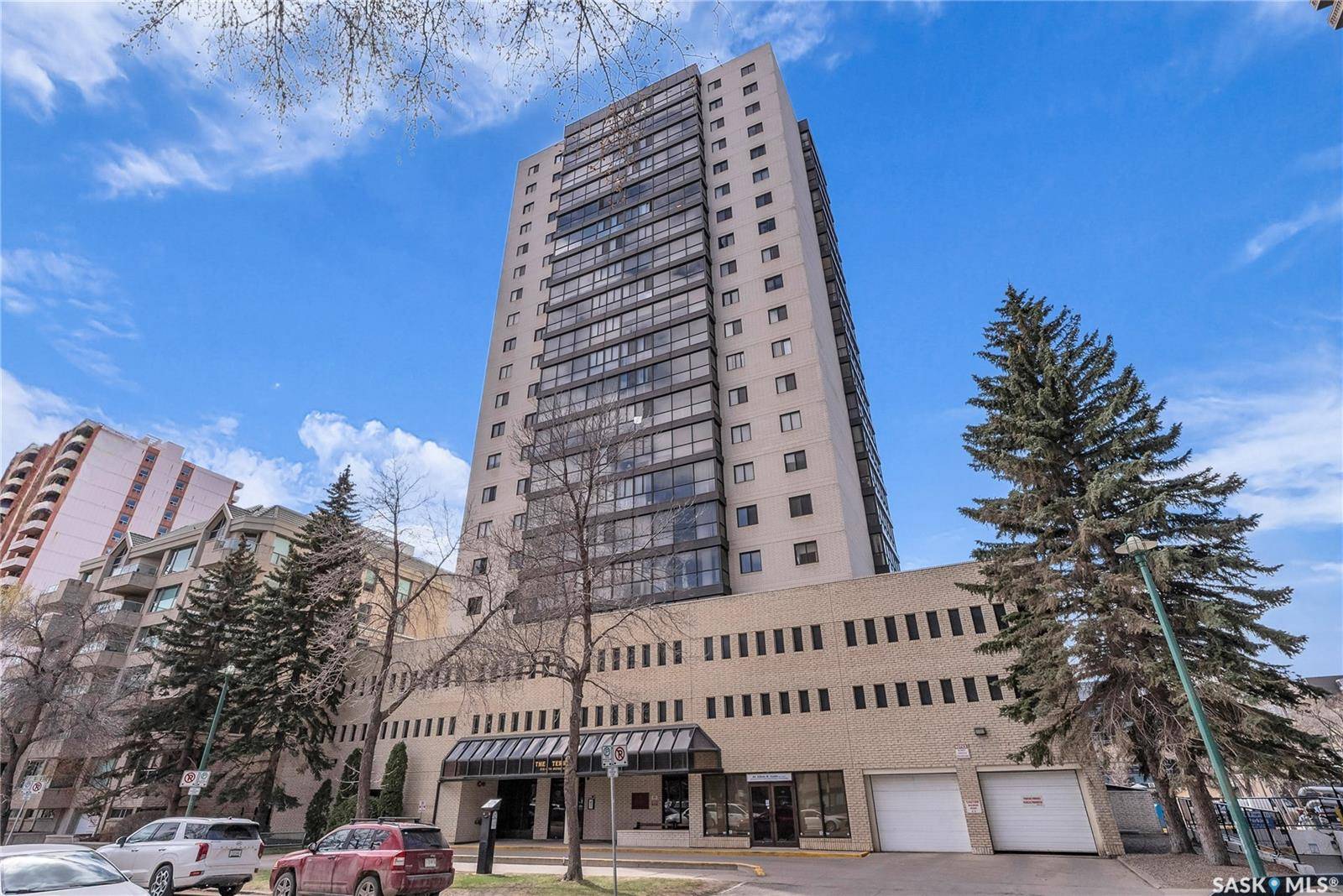 315 5th AVENUE N #1402, Saskatoon, SK S7K 5Z8