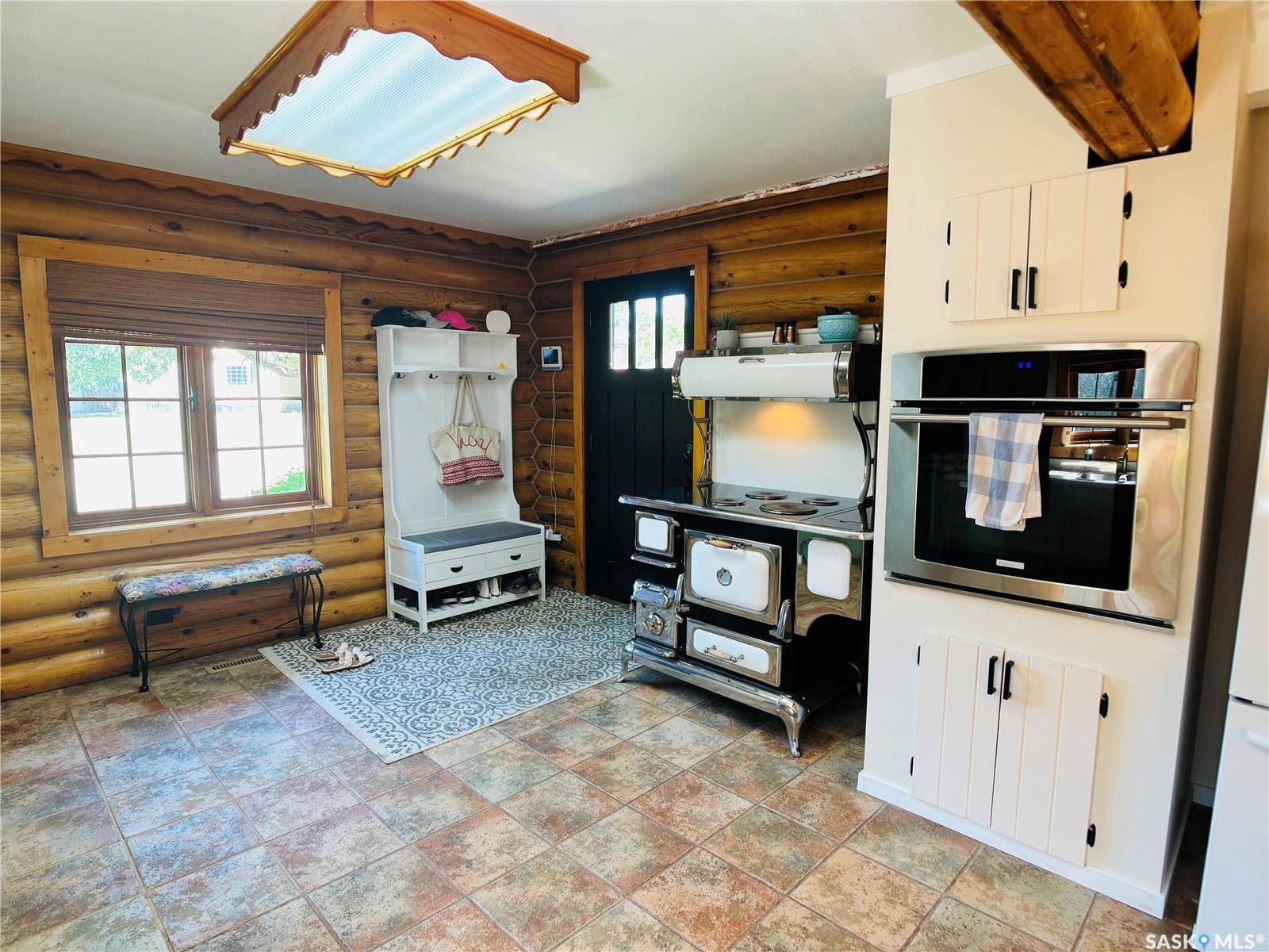 Estevan, SK S4A 2P8,830 Valley STREET