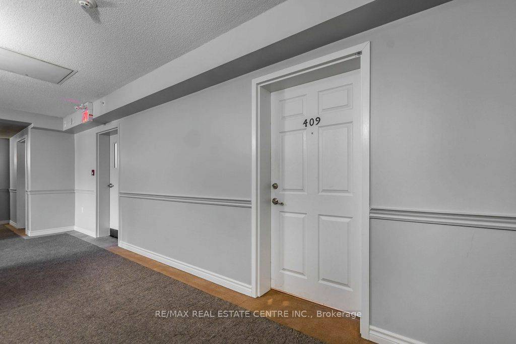 Milton, ON L9T 7S5,1360 Main ST E #409