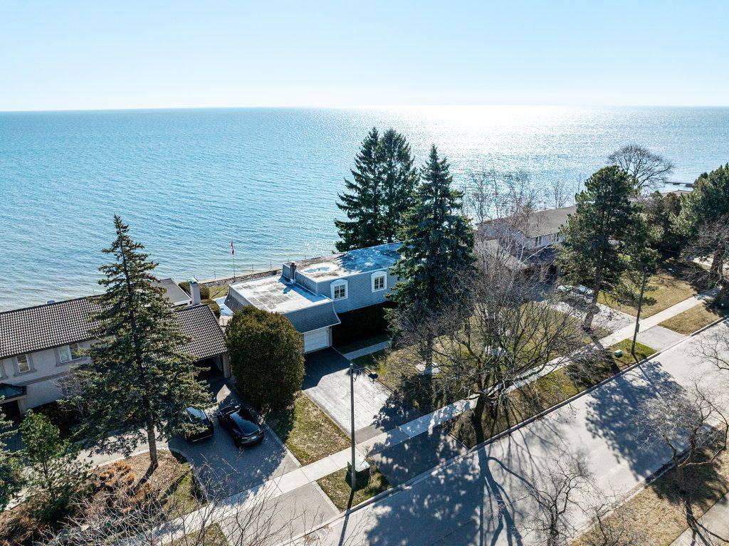 1460 Watersedge RD, Mississauga, ON L5J 1A4