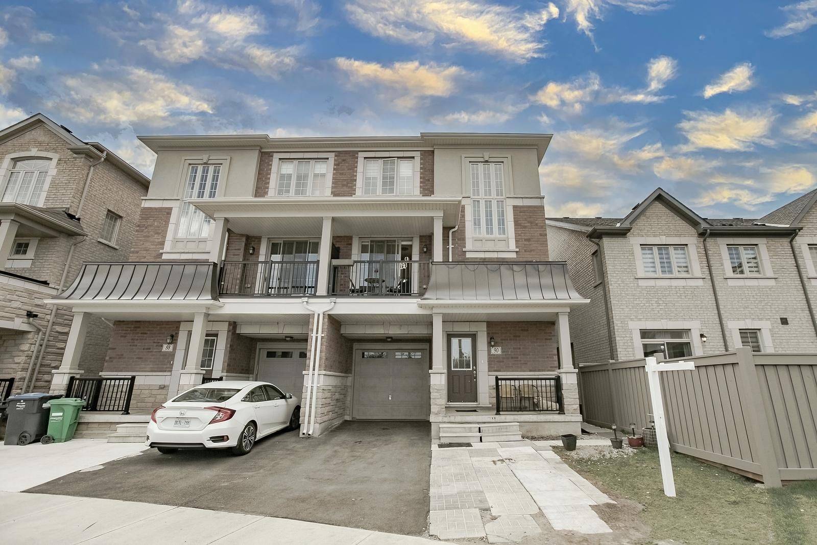 90 Hashmi PL, Brampton, ON L6Y 6J9