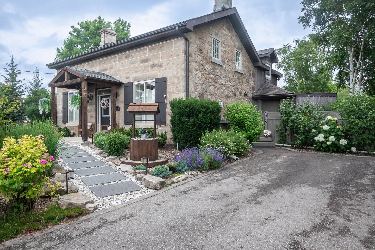 Milton, ON L0P 1B0,10761 Guelph Line