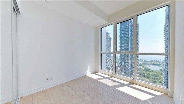 Toronto W06, ON M8Y 3K4,10 Park Lawn RD #3501