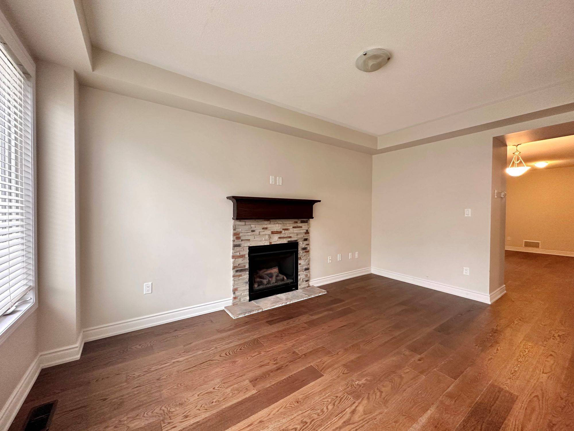 Milton, ON L9T 8R8,945 Asleton BLVD