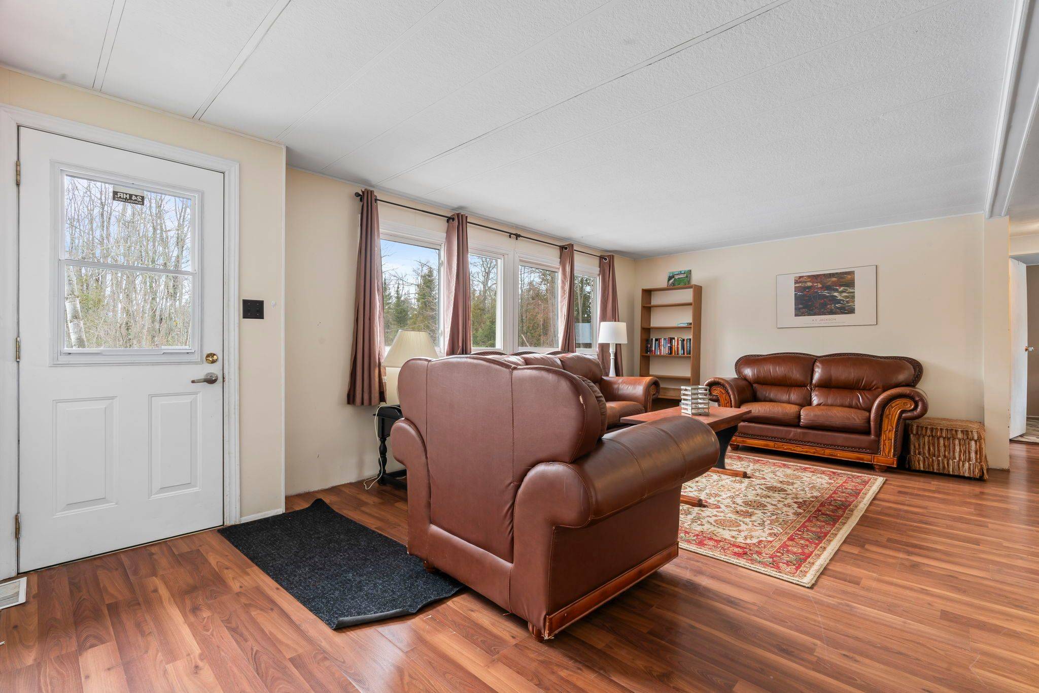 Kincardine, ON N0G 2T0,184 Scotts Point RD