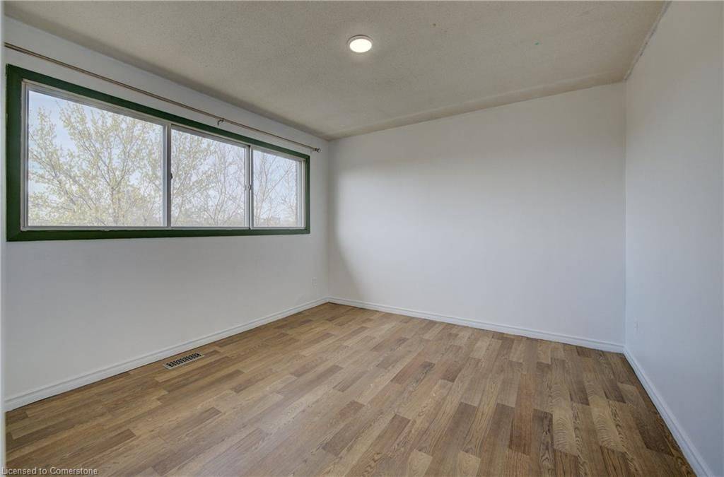 Kitchener, ON N2M 3W7,486 Highland RD E