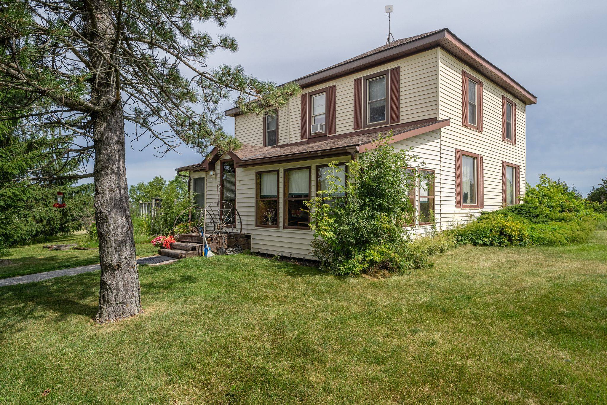 595 ELMBROOK RD, Prince Edward County, ON K0K 2T0