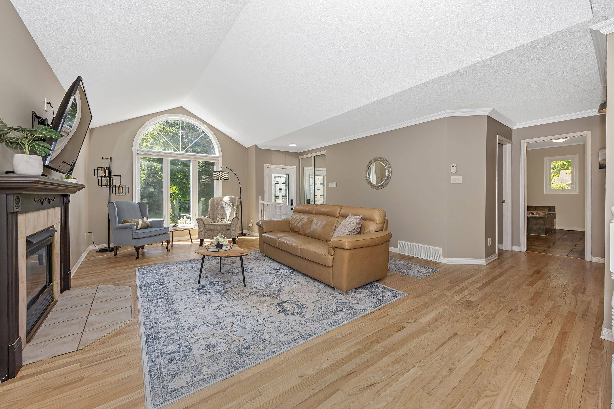 Clarence-rockland, ON K4K 1K7,275 Daniel CRES