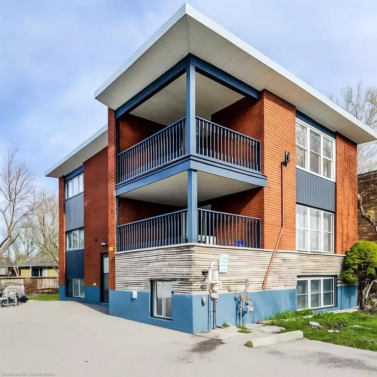 Kitchener, ON N2M 3W7,486 Highland RD E