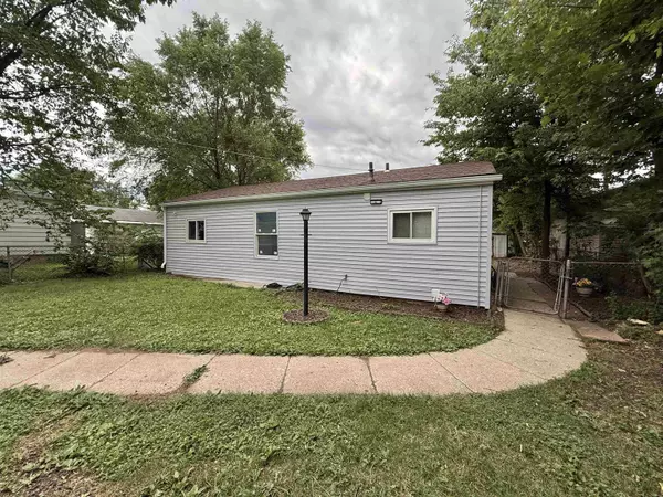 515 Pershing Avenue, Machesney Park, IL 61115