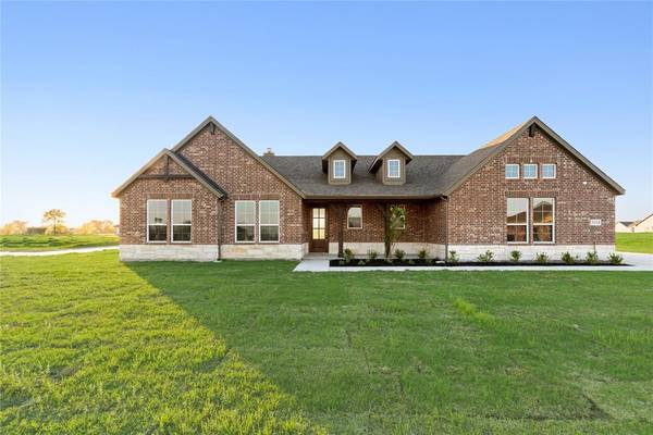 3114 White Oak Road, Oak Ridge, TX 75161