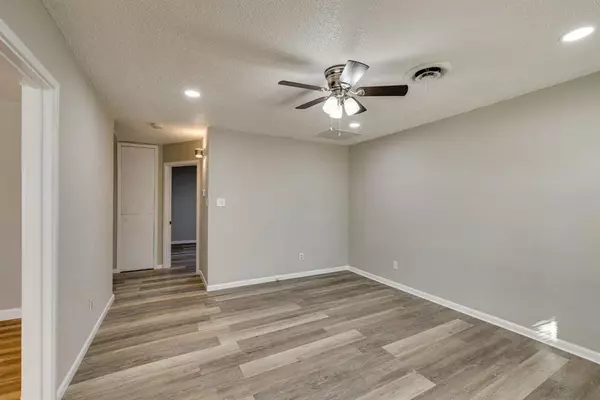 Fort Worth, TX 76106,2411 21st Street