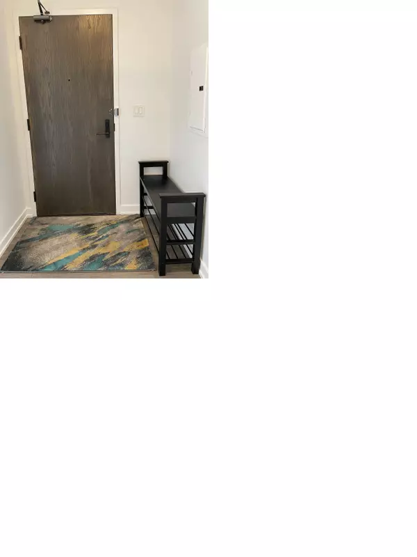 Toronto C01, ON M5G 1S9,426 University AVE #Ph301