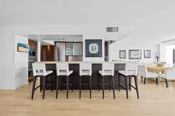 Fort Lauderdale, FL 33316,2100 S Ocean Ln #1707