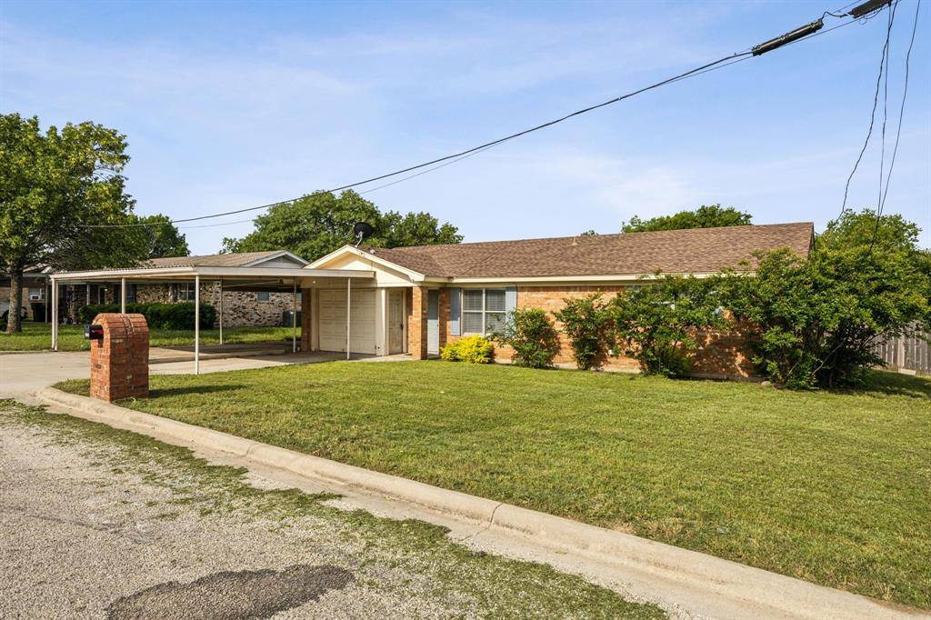 1003 N Washburn Street,  Decatur,  TX 76234