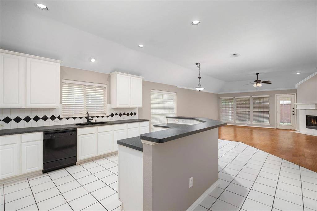 The Colony, TX 75056,5520 Sundance Drive