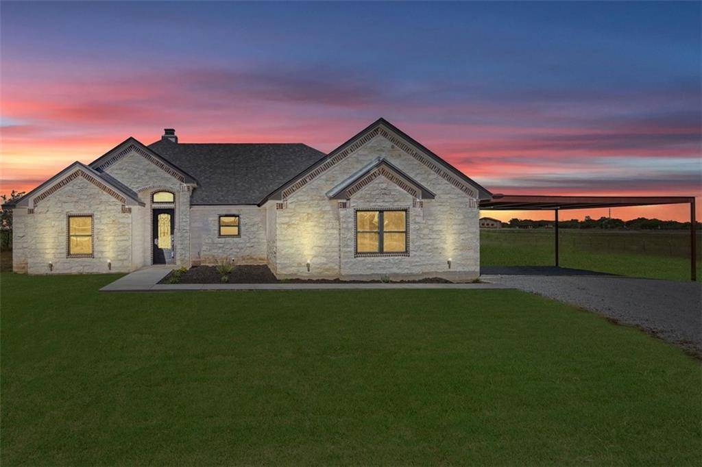 324 Compton Road, Valley Mills, TX 76689