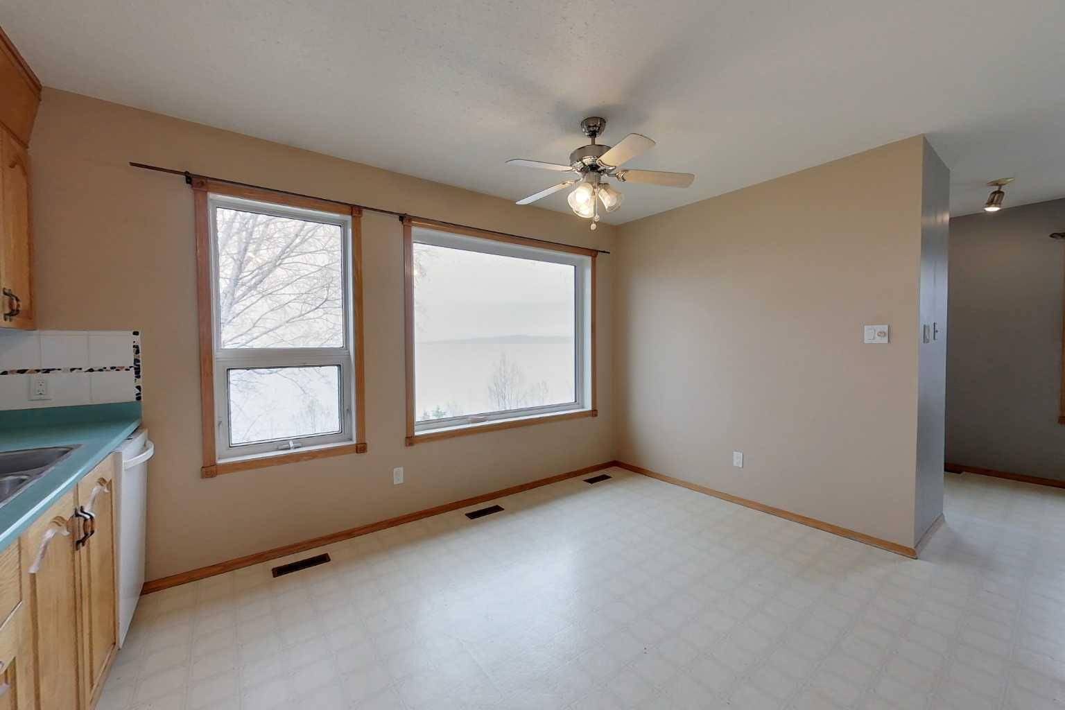 Widewater, AB T0G 2M0,73024 Southshore DR East
