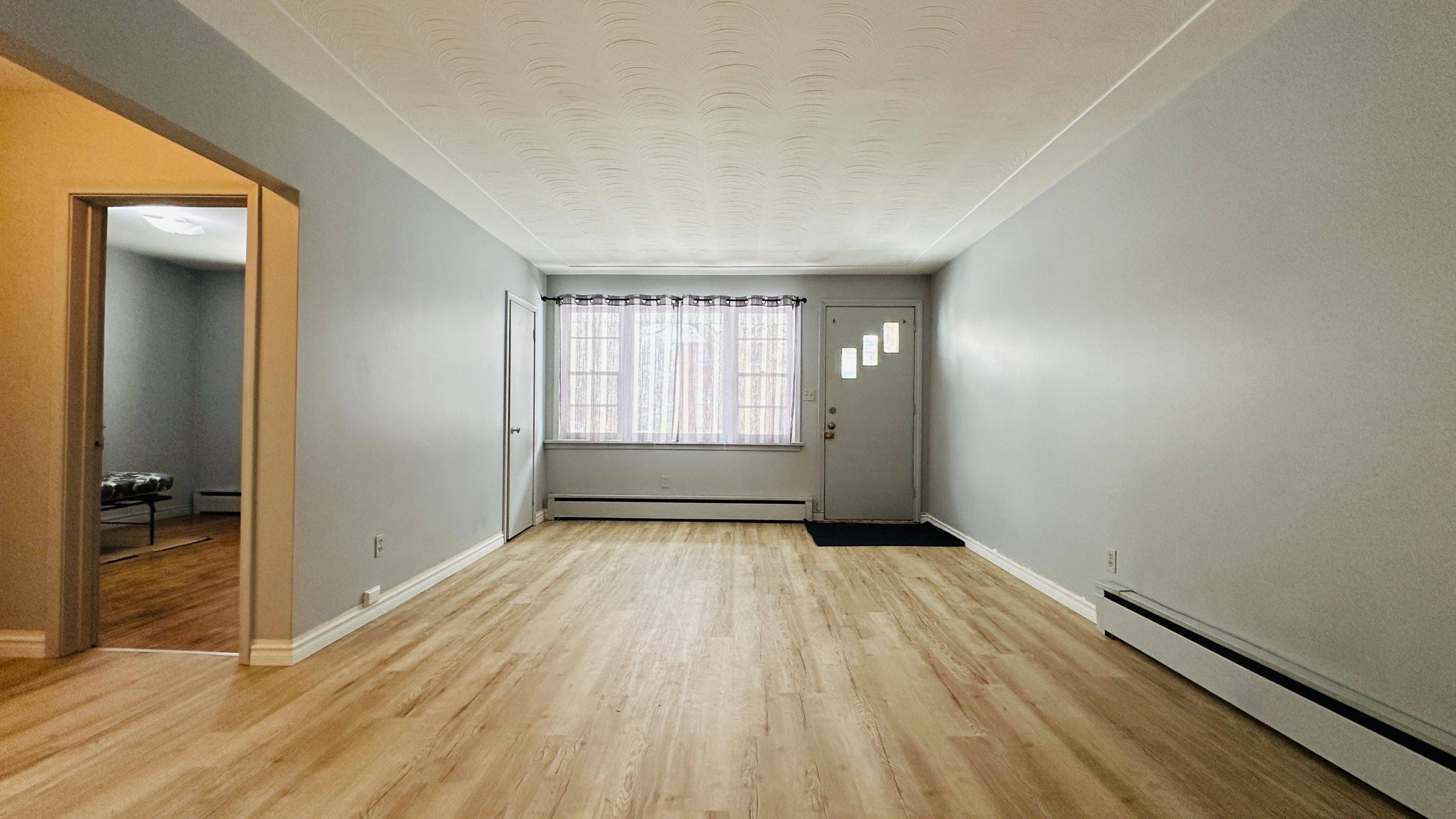 Sarnia, ON N7T 3S4,115 Sutton ST