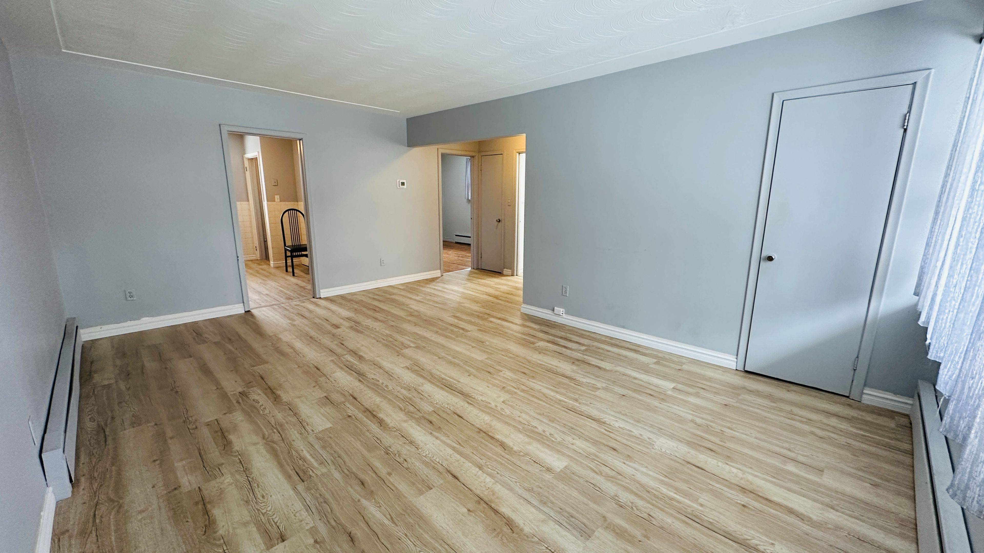 Sarnia, ON N7T 3S4,115 Sutton ST