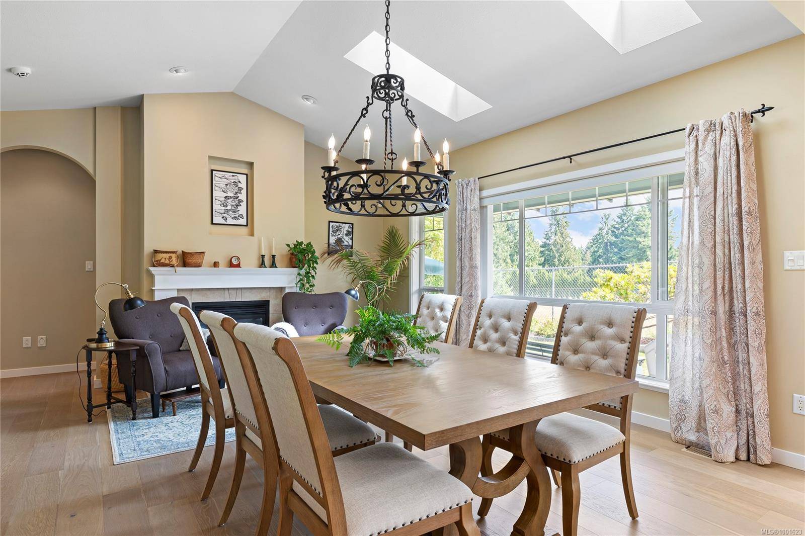 Qualicum Beach, BC V9K 2S1,604 LaCouvee Way