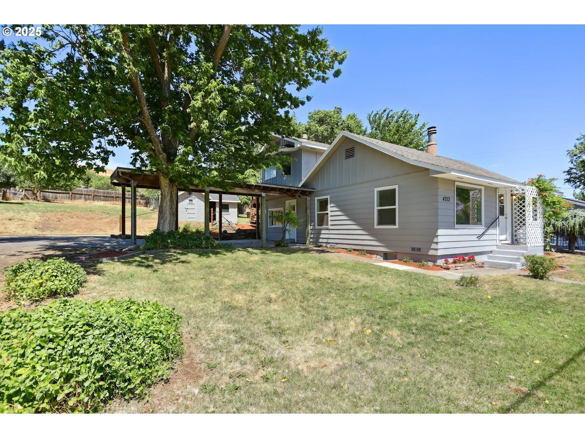 The Dalles, OR 97058,4713 CHENOWITH RD