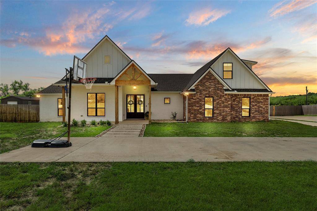 3018 Mockingbird Lane, Lorena, TX 76557