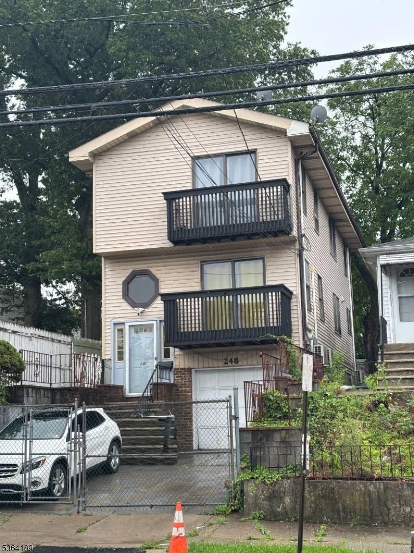 Paterson City, NJ 07513,248 22Nd Ave